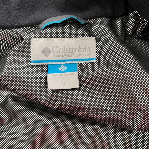 Columbia Omni tech Jacket - Picture 7 of 7